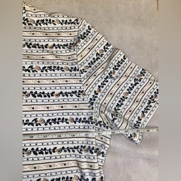 Striped Floral T-Shirt - Picture 4 of 5